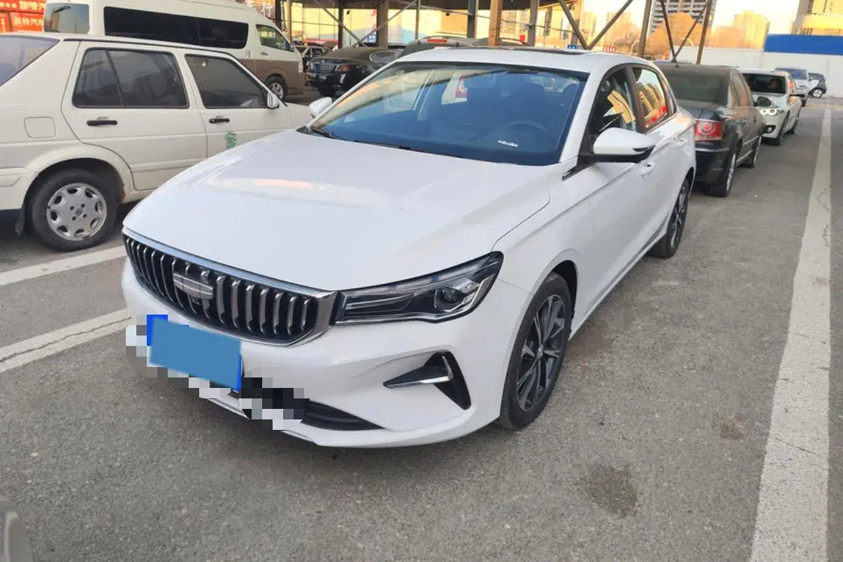 2025 Geely Emgrand 1.5L 127HP L4 CVT