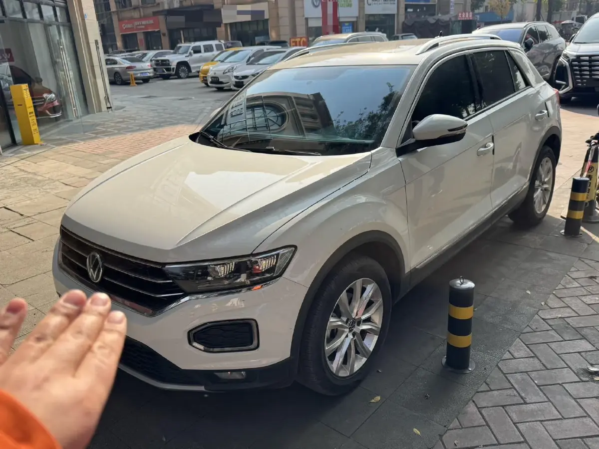 2022 Volkswagen T-Roc 1.4T 150HP L4 7DCT