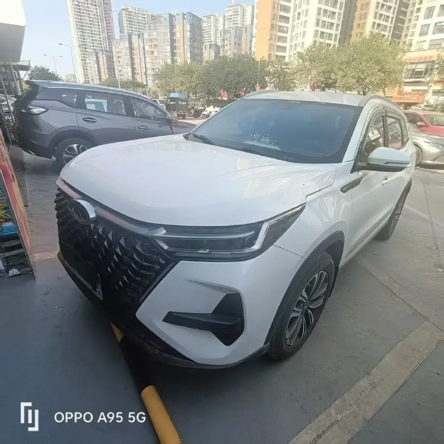 2025 Chery Tiggo 8 PRO 1.6T 197HP L4 7DCT