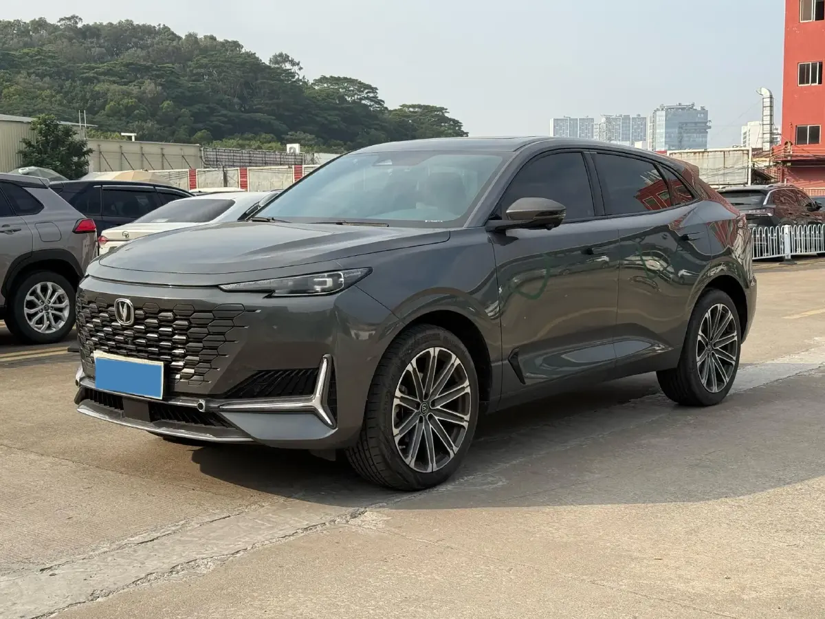 2021 ChangAn UNI-K 2.0T 233HP L4 8AT