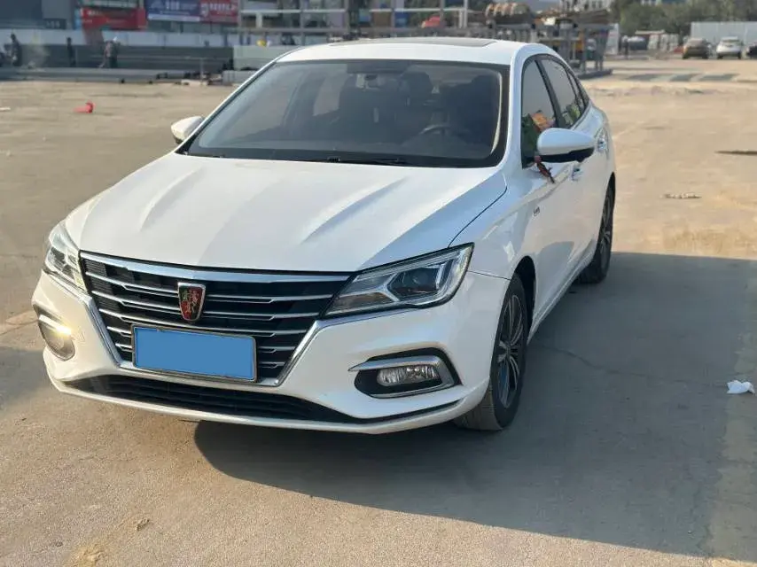2019 Roewe i5 1.5L 120HP L4 CVT