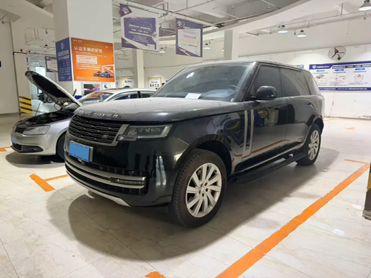 2025 Land Rover Range Rover 3.0T 400HP L6 8AT