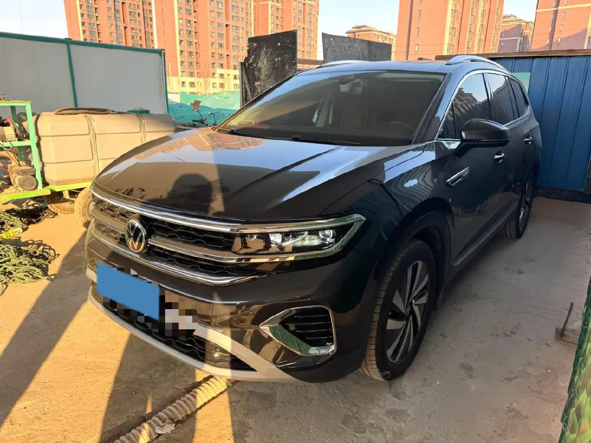 2022 Volkswagen Talagon 2.0T 220HP L4 7DCT