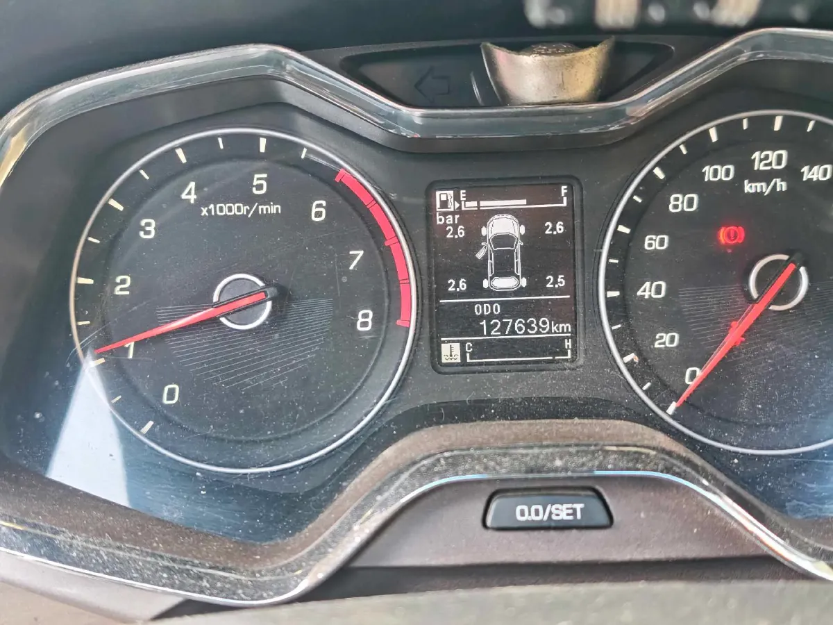 2017 BaoJun 310W 1.5L 112HP L4 6MT,autocango,china used car exporter,china ev exporter,chinese used car exporter,chinese used ev exporter