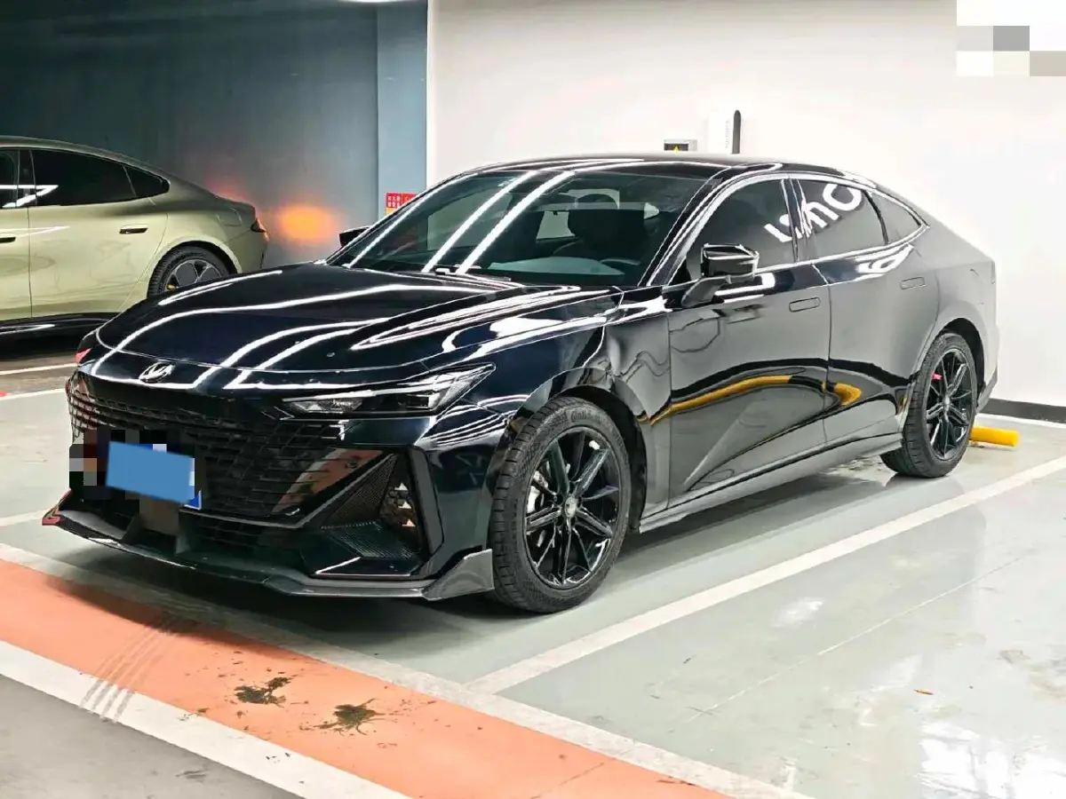 2022 ChangAn UNI-V 1.5T 188HP L4 7DCT