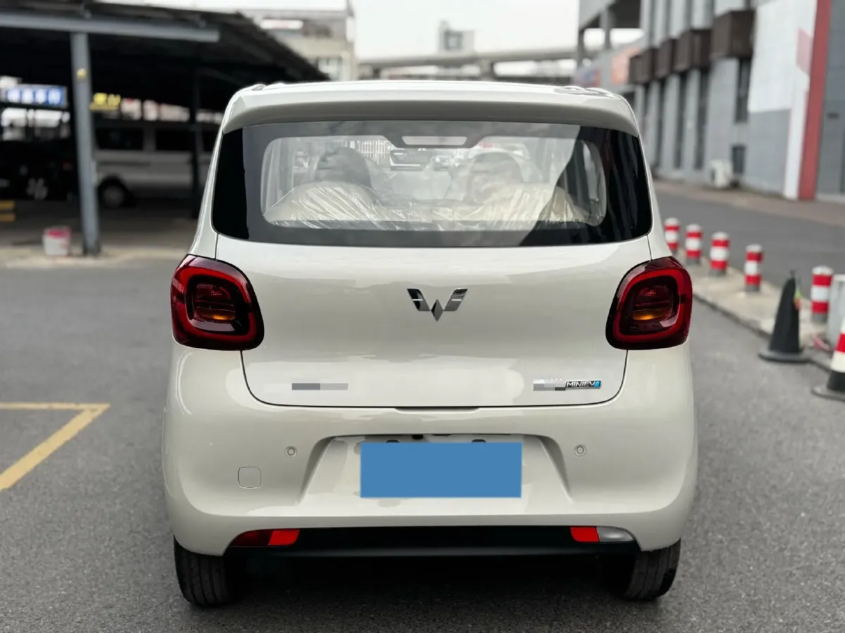 2025 WuLing HongGuang MINI EV BEV 16.2KWH,autocango,china used car exporter,china ev exporter,chinese used car exporter,chinese used ev exporter