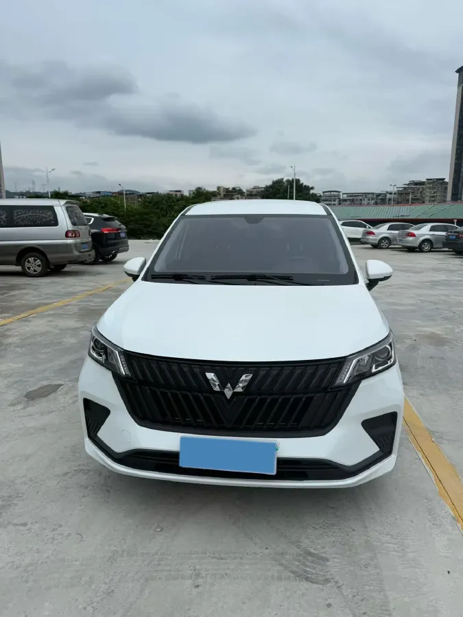 2022 WuLing JiaChen 1.5L 99HP L4 6MT,autocango,china used car exporter,china ev exporter,chinese used car exporter,chinese used ev exporter