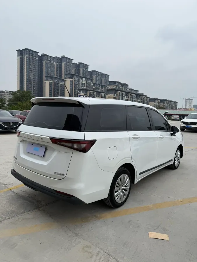2022 WuLing JiaChen 1.5L 99HP L4 6MT,autocango,china used car exporter,china ev exporter,chinese used car exporter,chinese used ev exporter