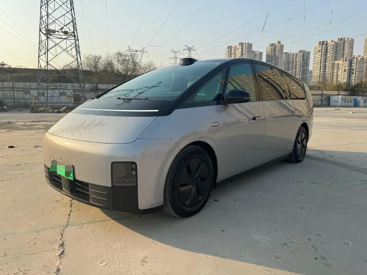 2024 Li MEGA BEV 102.7KWH