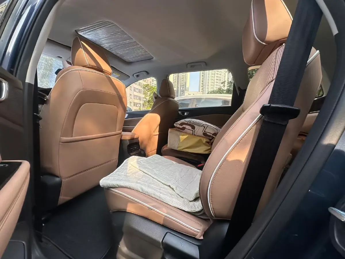 2022 Venucia T60 1.6L 126HP L4 CVT,autocango,china used car exporter,china ev exporter,chinese used car exporter,chinese used ev exporter