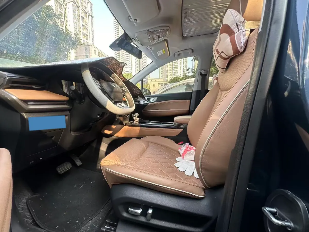 2022 Venucia T60 1.6L 126HP L4 CVT,autocango,china used car exporter,china ev exporter,chinese used car exporter,chinese used ev exporter