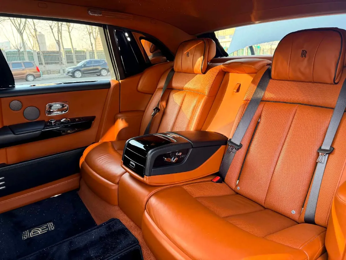 2018 Rolls-Royce Phantom 6.7T 571HP V12 8AT,autocango,china used car exporter,china ev exporter,chinese used car exporter,chinese used ev exporter