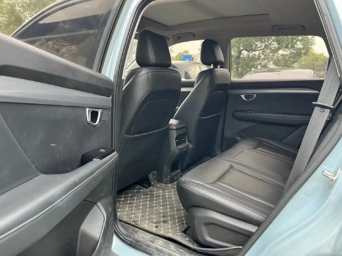 2021 WuLing XingChen 1.5T 147HP L4 CVT,autocango,china used car exporter,china ev exporter,chinese used car exporter,chinese used ev exporter