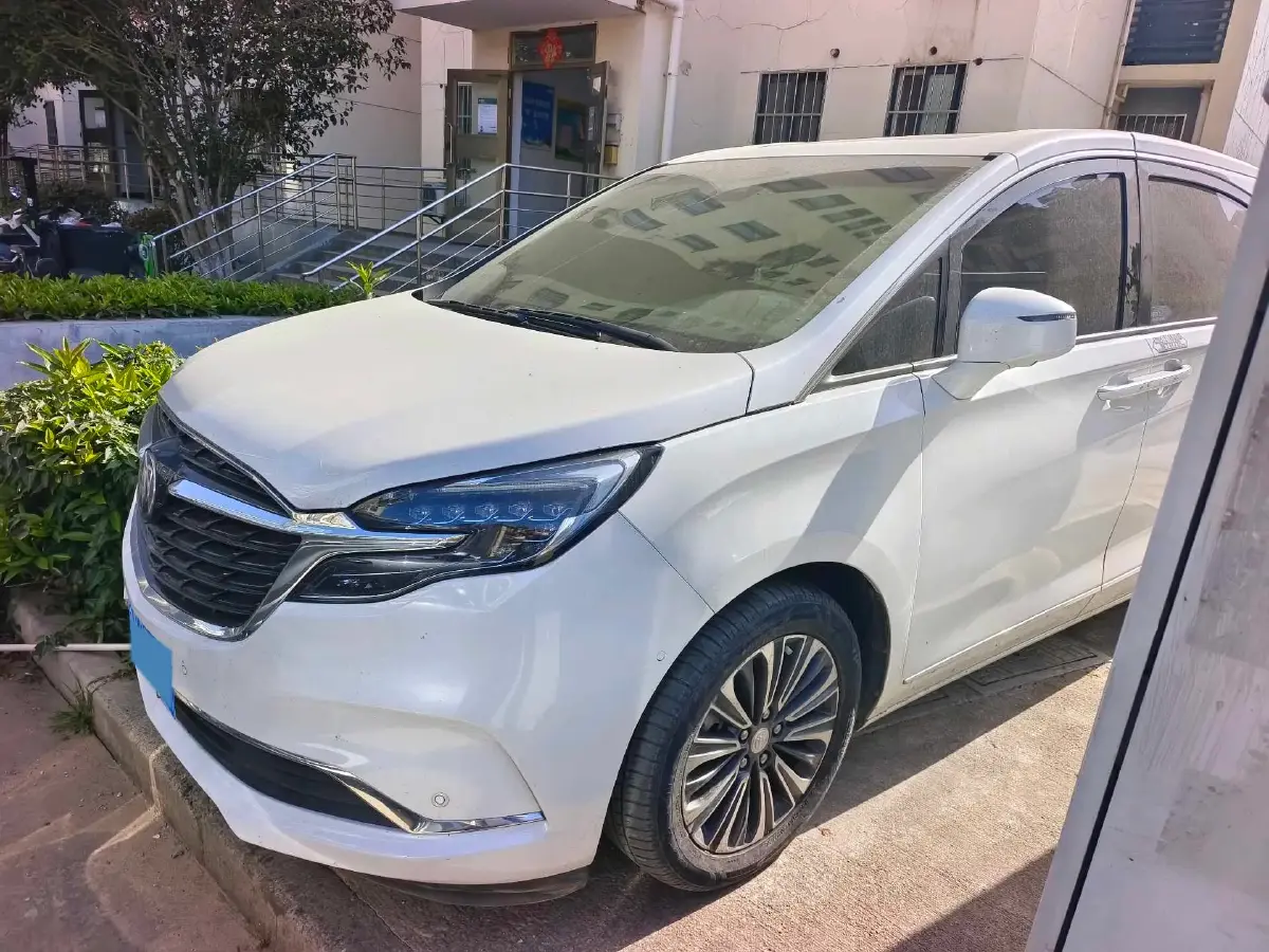 2022 Buick GL8 2.0T 237HP L4 9AT