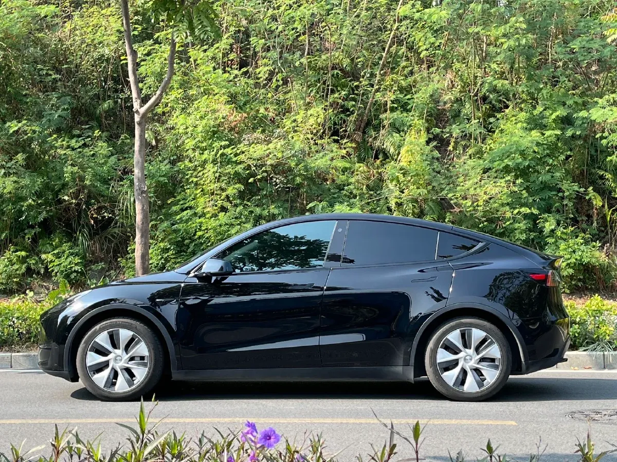 2022 Tesla Model Y BEV 60KWH,autocango,china used car exporter,china ev exporter,chinese used car exporter,chinese used ev exporter