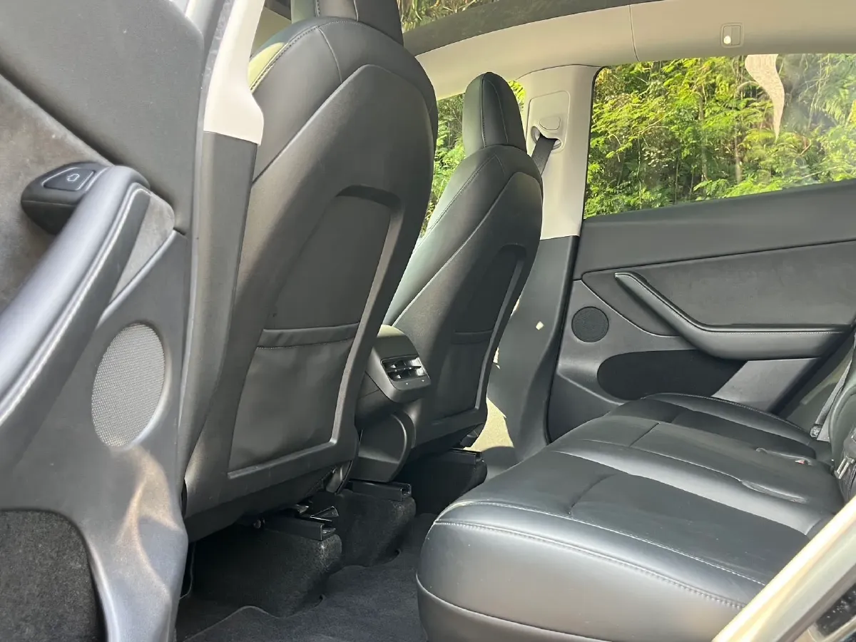 2022 Tesla Model Y BEV 60KWH,autocango,china used car exporter,china ev exporter,chinese used car exporter,chinese used ev exporter