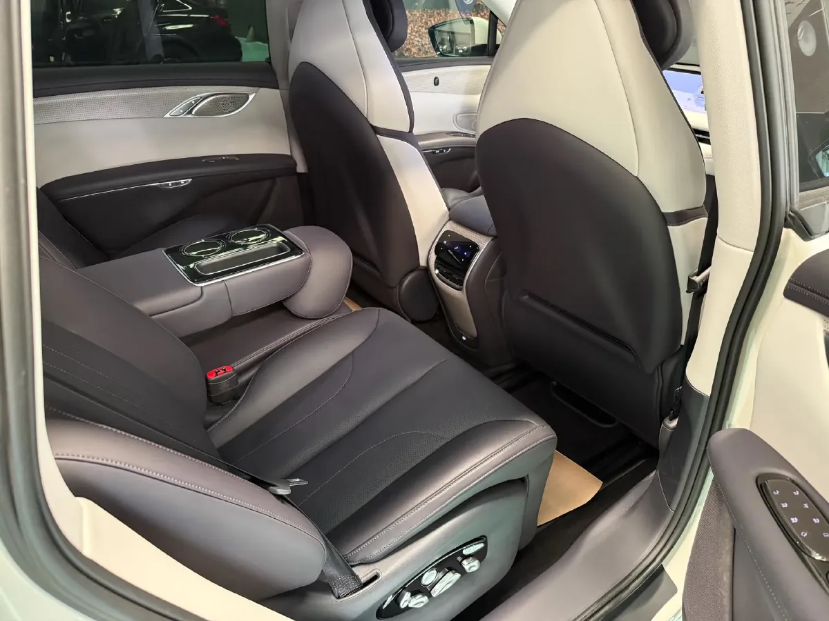 2023 IM LS7 BEV 90KWH,autocango,china used car exporter,china ev exporter,chinese used car exporter,chinese used ev exporter