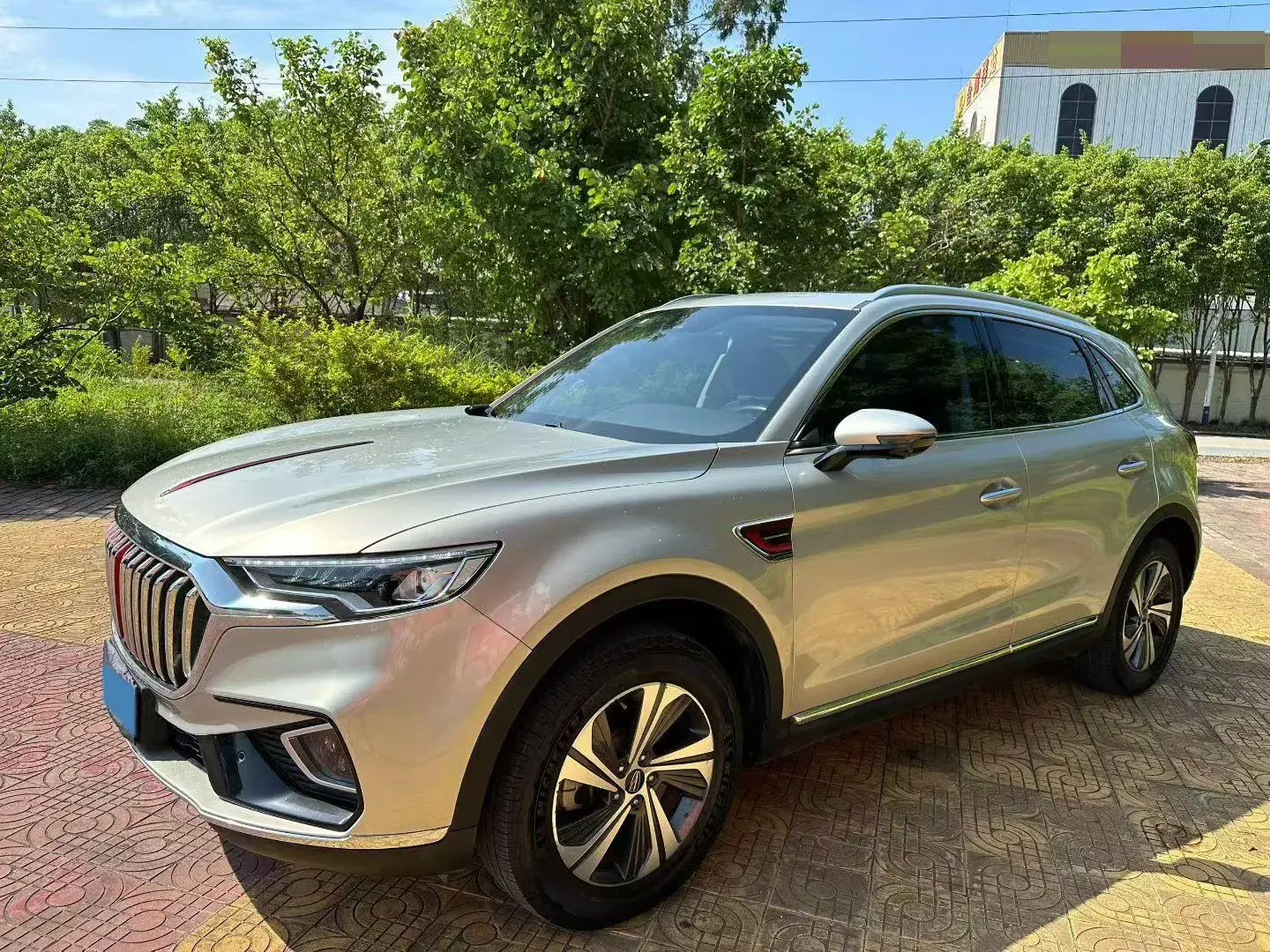 2019 HONGQI HS5 view 1