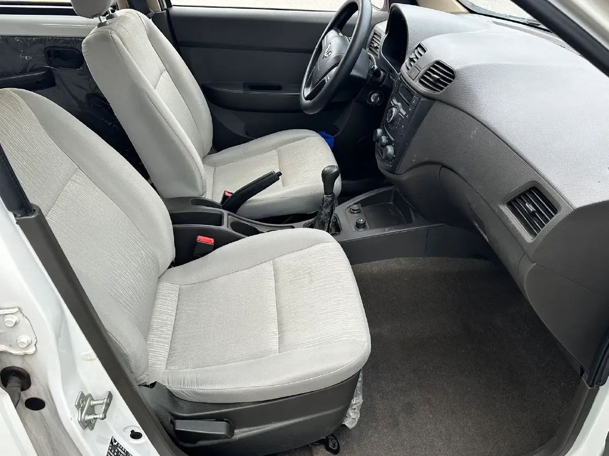 2015 WuLing HongGuang 1.5L 112HP L4 5MT,autocango,china used car exporter,china ev exporter,chinese used car exporter,chinese used ev exporter