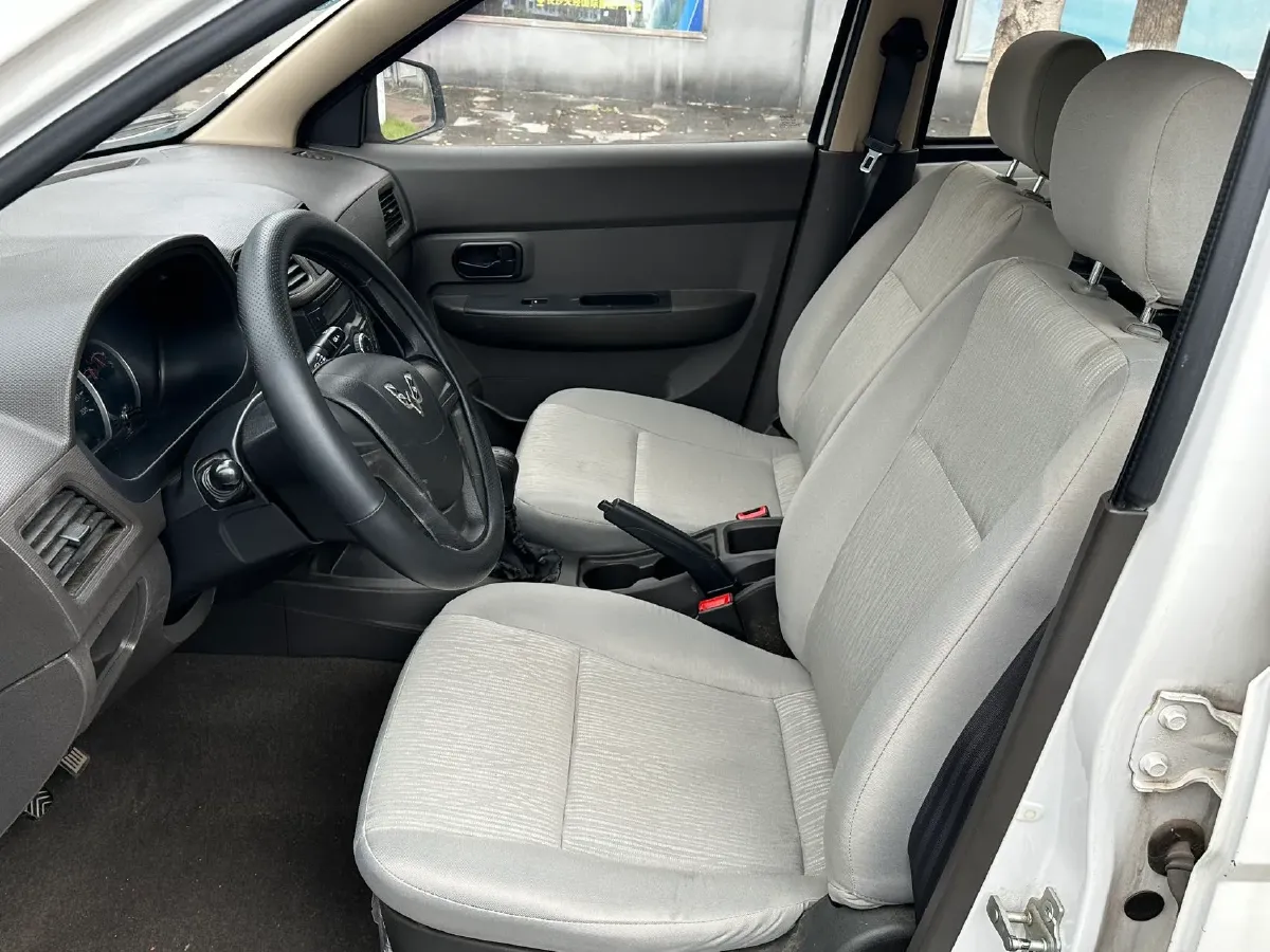 2015 WuLing HongGuang 1.5L 112HP L4 5MT,autocango,china used car exporter,china ev exporter,chinese used car exporter,chinese used ev exporter