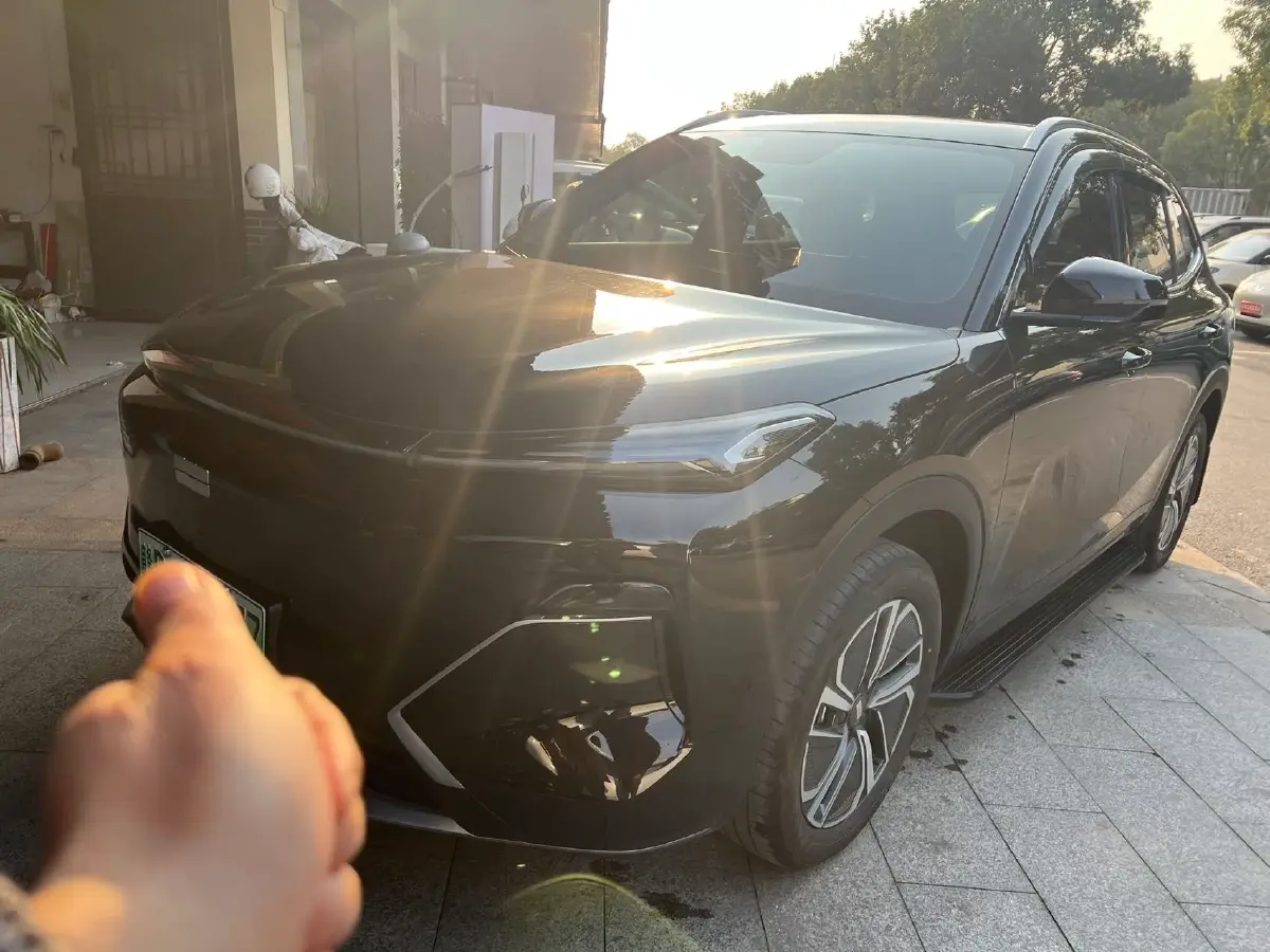 2025 LanDian E5 PLUS 1.5L 95HP L4 E-CVT PHEV 25KWH