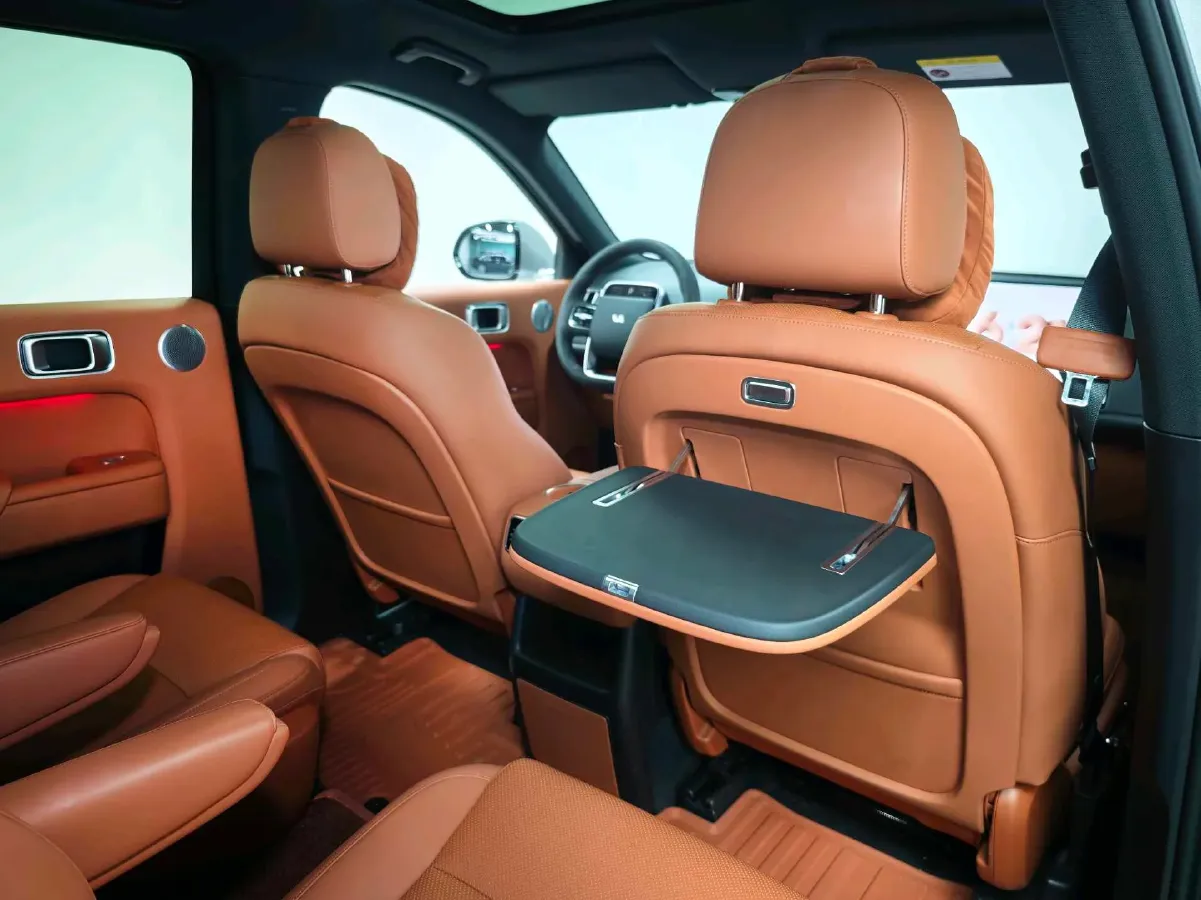 2024 Volvo S60 2.0T 197HP L4 7DCT,autocango,china used car exporter,china ev exporter,chinese used car exporter,chinese used ev exporter