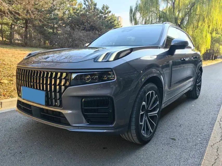 2023 LYNK&CO 09 EM-P 2.0T 254HP L4 3DHT PHEV 40.1KWH