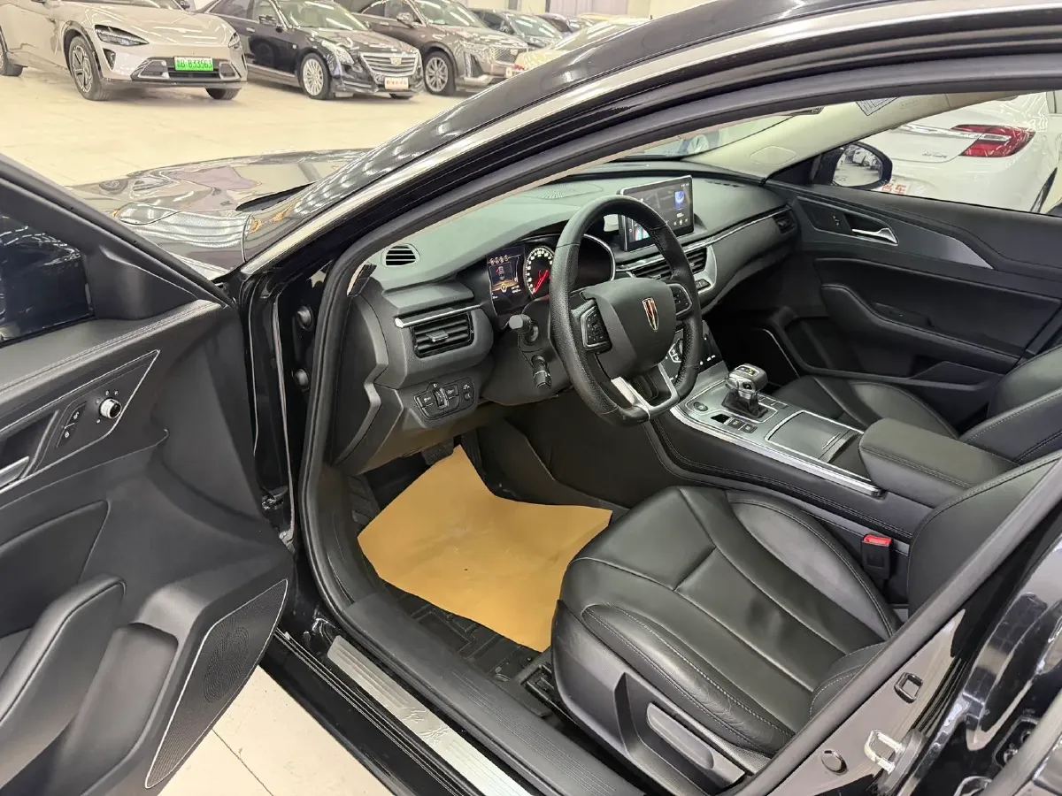 2022 HongQi H5 1.5T 169HP L4 7DCT,autocango,china used car exporter,china ev exporter,chinese used car exporter,chinese used ev exporter