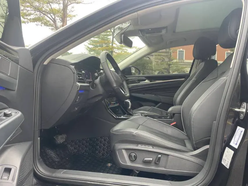 2022 Xpeng P7 BEV 60.2KWH,autocango,china used car exporter,china ev exporter,chinese used car exporter,chinese used ev exporter