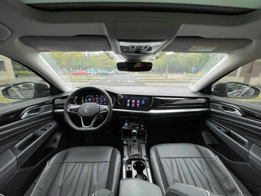 2022 Xpeng P7 BEV 60.2KWH,autocango,china used car exporter,china ev exporter,chinese used car exporter,chinese used ev exporter