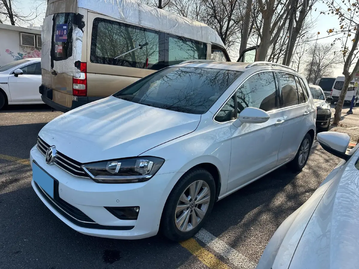 2018 Volkswagen Golf Sportsvan 1.4T 131HP L4 7DCT