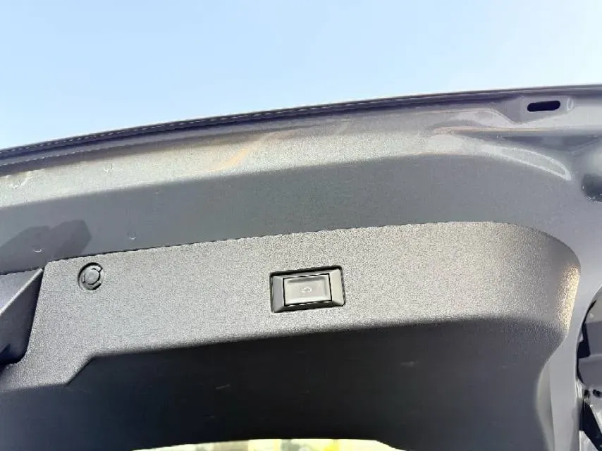 2021 JAC Refine L6 MAX 2.0T 184HP L4 6DCT,autocango,china used car exporter,china ev exporter,chinese used car exporter,chinese used ev exporter