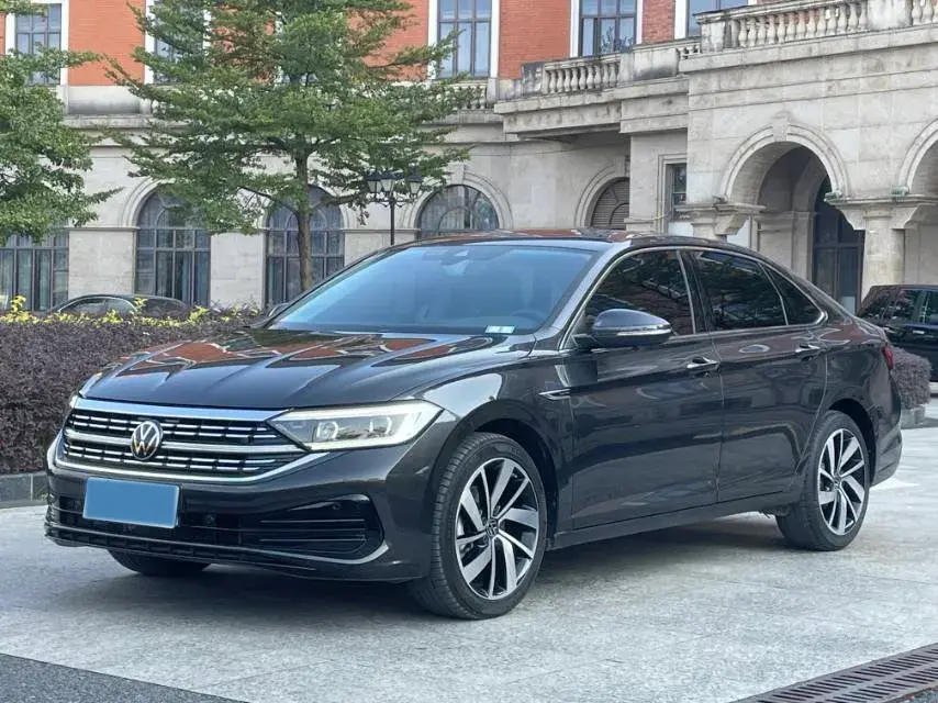 2023 Volkswagen Sagitar 1.5T 160HP L4 7DCT