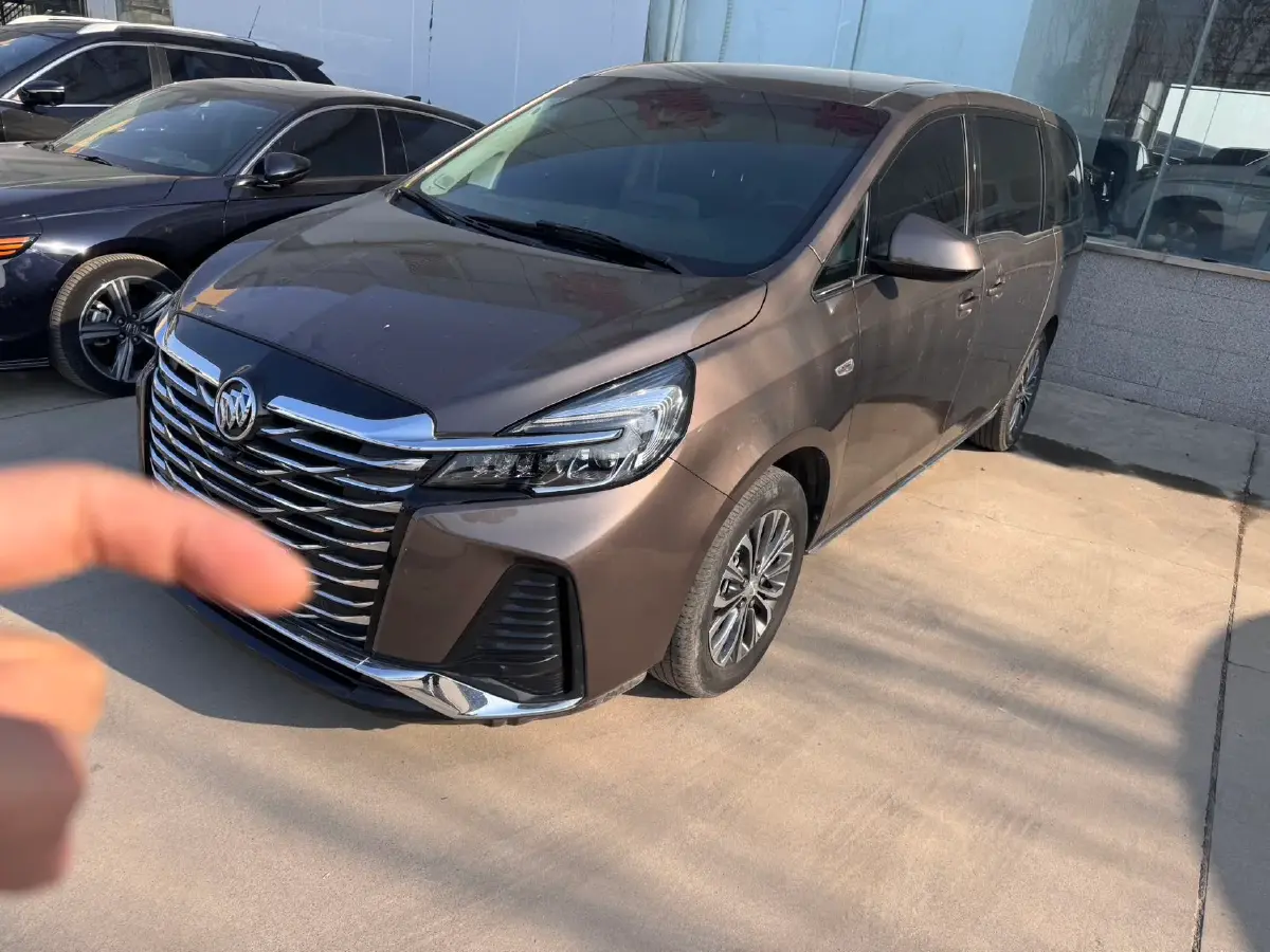 2023 Buick GL8 2.0T 237HP L4 9AT