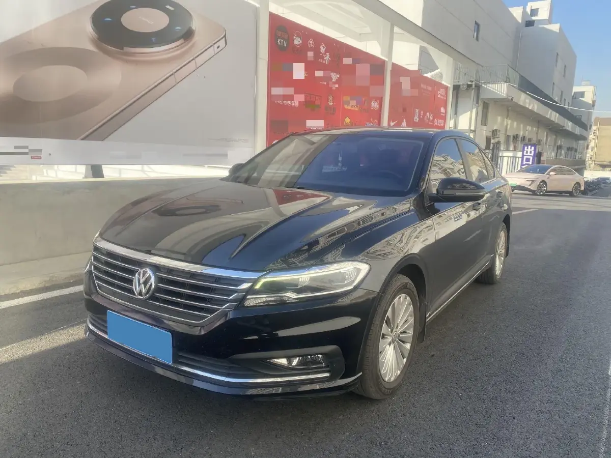 2019 Volkswagen Sagitar 1.2T 116HP L4 7DCT