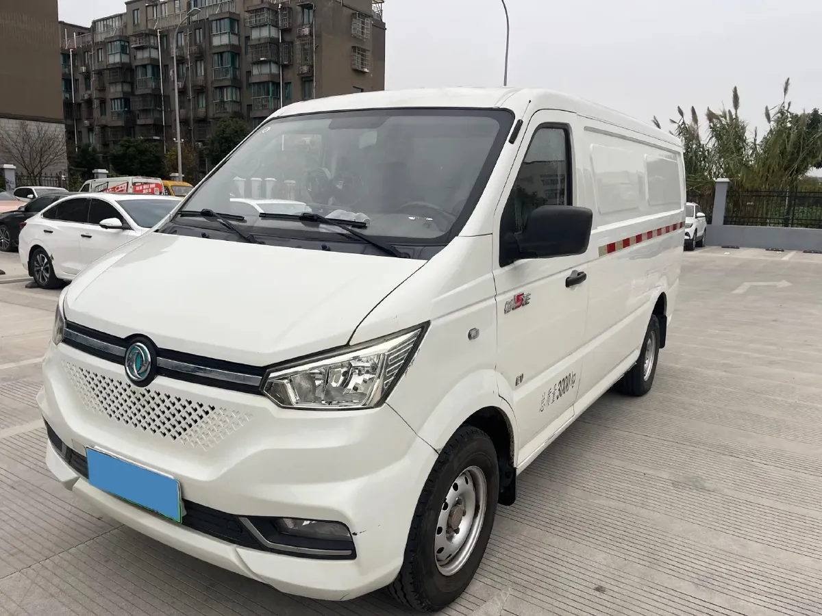 2020 MAXUS XinTu EV90 BEV 72KWH,autocango,china used car exporter,china ev exporter,chinese used car exporter,chinese used ev exporter