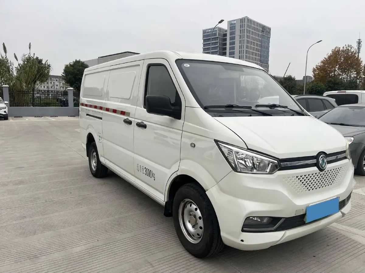 2020 MAXUS XinTu EV90 BEV 72KWH,autocango,china used car exporter,china ev exporter,chinese used car exporter,chinese used ev exporter