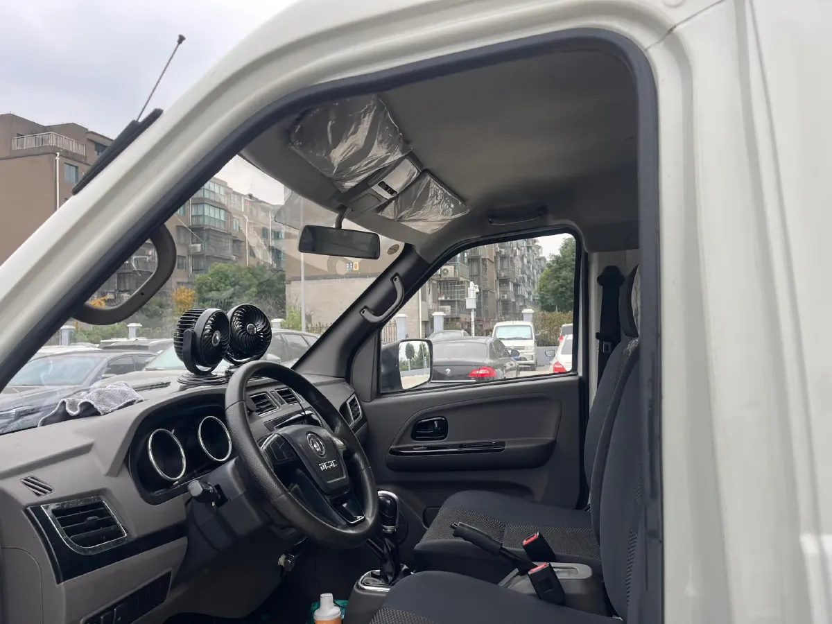 2020 MAXUS XinTu EV90 BEV 72KWH,autocango,china used car exporter,china ev exporter,chinese used car exporter,chinese used ev exporter