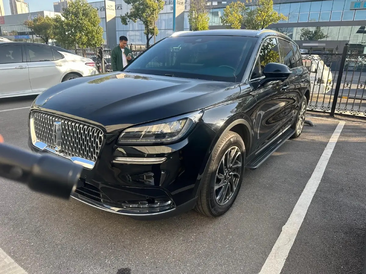 2020 Lexus CT 1.8L 99HP L4 E-CVT Hybrid