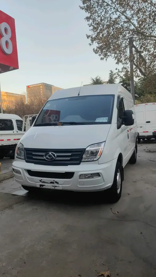 2021 MAXUS XinTu V80 2.0T 127HP L4 6MT