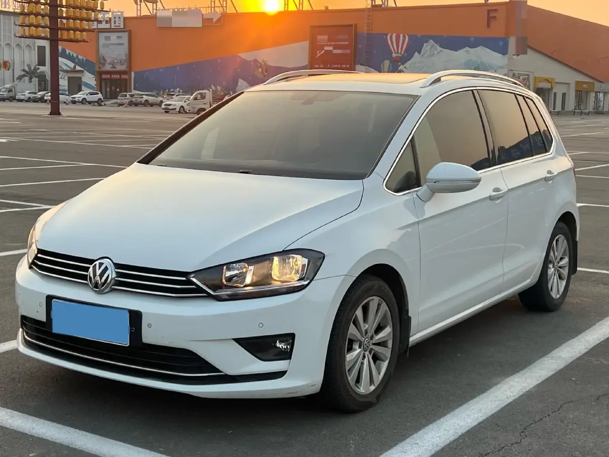 2018 Volkswagen Golf Sportsvan 1.4T 131HP L4 7DCT