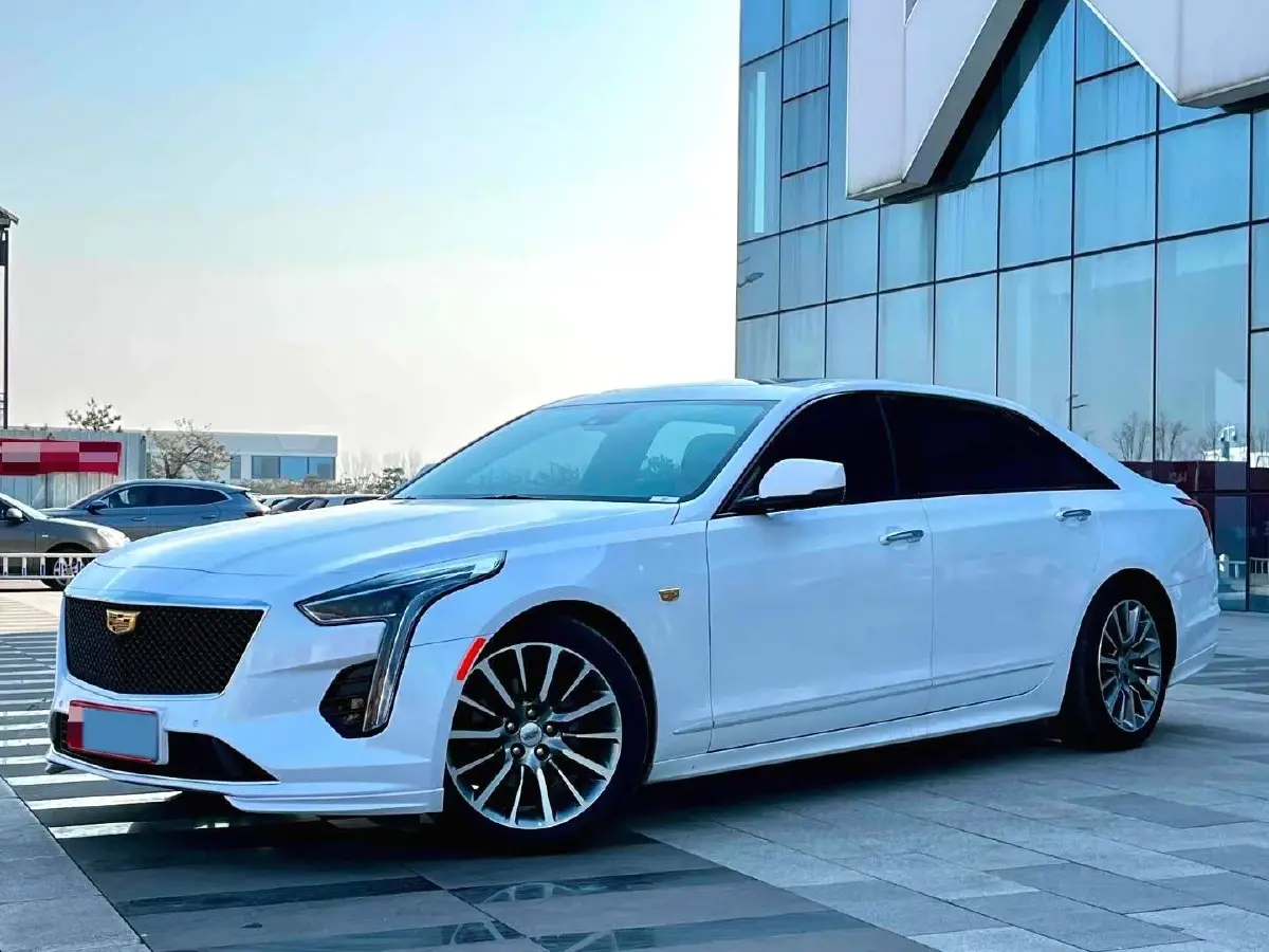2022 Cadillac CT6 2.0T 237HP L4 10AT