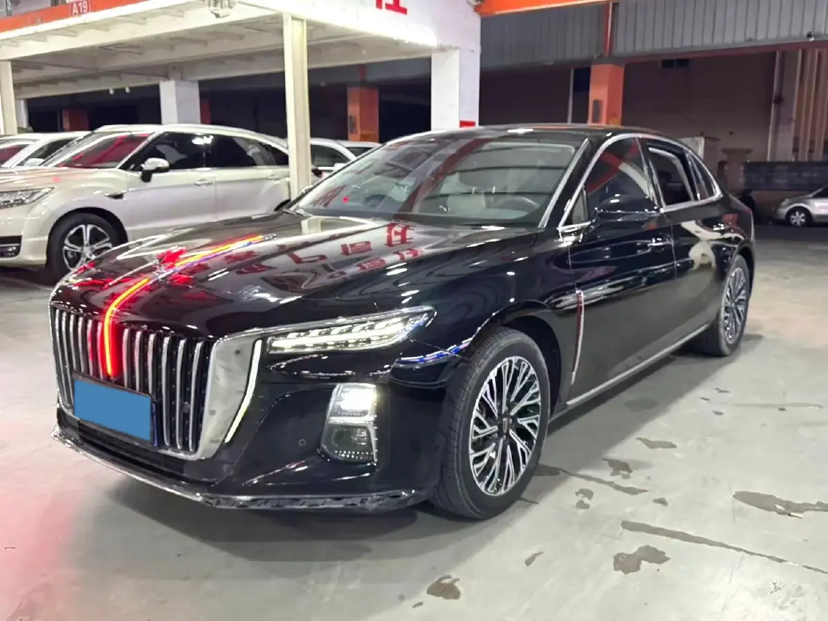 2024 HongQi H5 2.0T 224HP L4 8AT