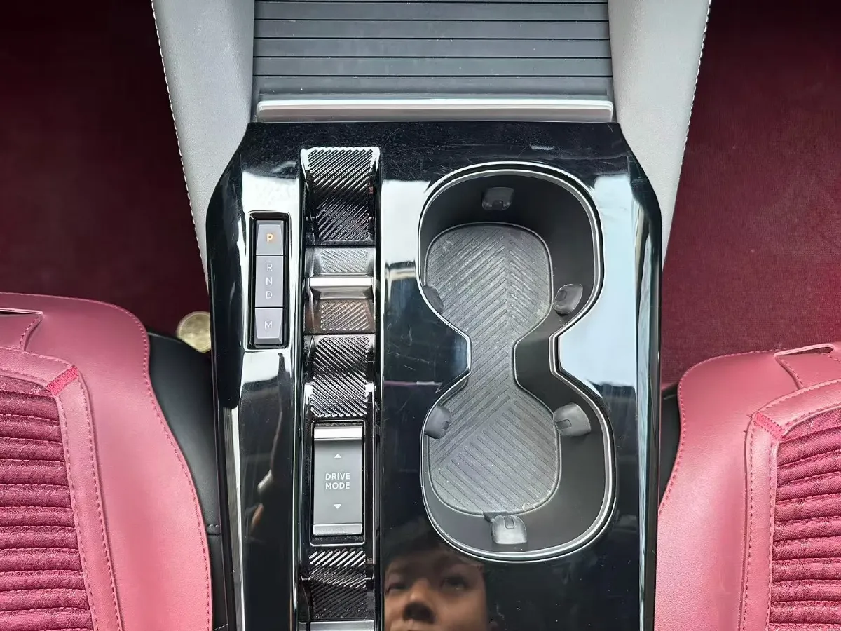 2024 Citroen C5 X 1.6T 175HP L4 8AT,autocango,china used car exporter,china ev exporter,chinese used car exporter,chinese used ev exporter