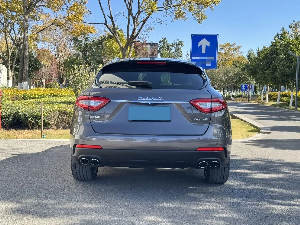 2019 Maserati Levante 3.0T 350HP V6 8AT,autocango,china used car exporter,china ev exporter,chinese used car exporter,chinese used ev exporter