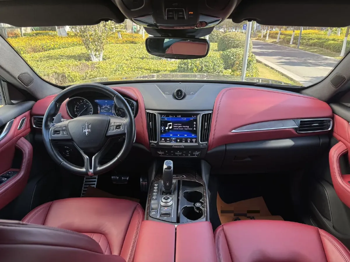 2019 Maserati Levante 3.0T 350HP V6 8AT,autocango,china used car exporter,china ev exporter,chinese used car exporter,chinese used ev exporter