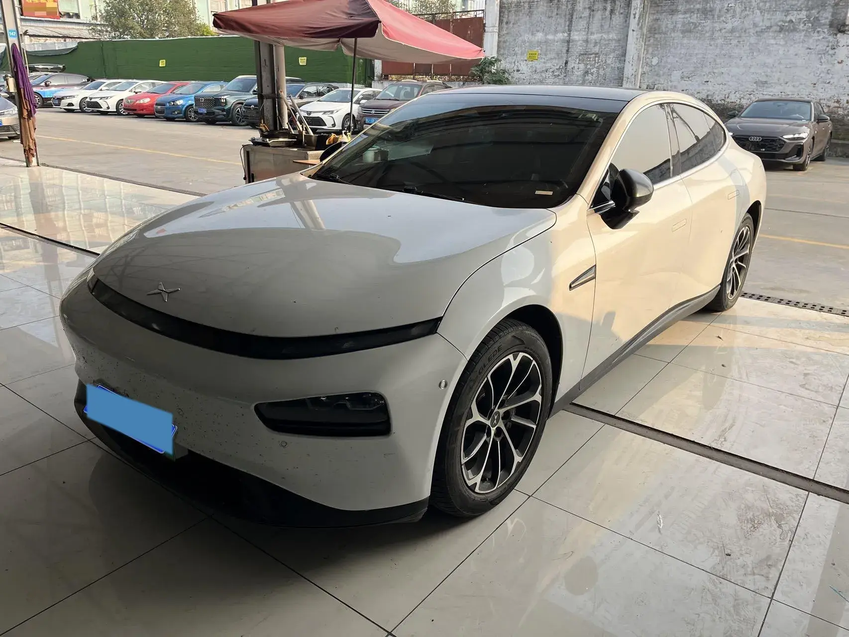 2020 XPENG P7 view 1