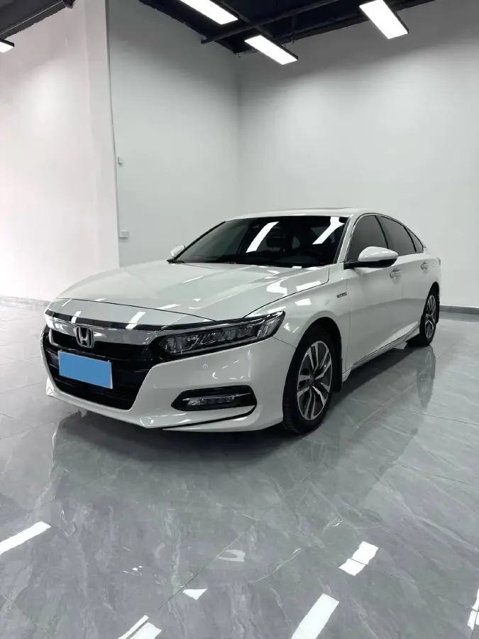 2018 Honda Accord 2.0L 146HP L4 E-CVT Hybrid