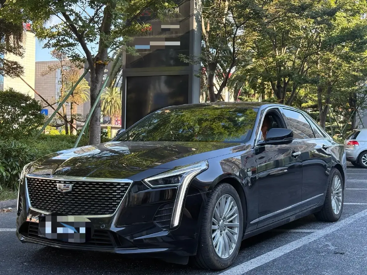 2022 Cadillac CT6 2.0T 237HP L4 10AT