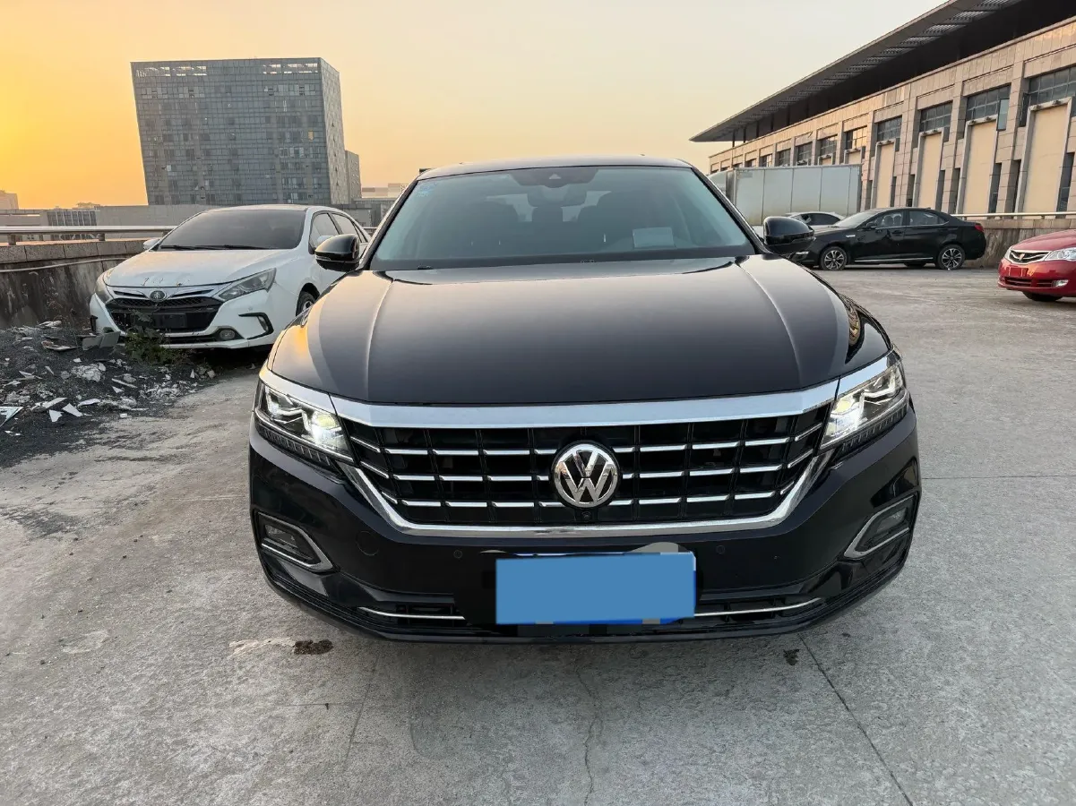 2019 Ford Taurus 2.0T 245HP L4 8AT,autocango,china used car exporter,china ev exporter,chinese used car exporter,chinese used ev exporter